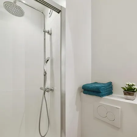 Apartament Penthaus Rocher Paryż