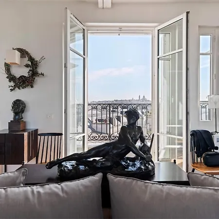 Apartament Penthaus Rocher *